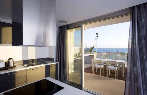 Paphos Villa | Exclusive Luxury Beachfront Villas - Prime Tourist Beach Location - Cyan