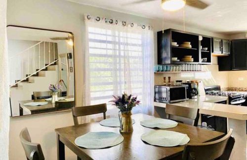 Reynosa House | Exclusive Place 10PX 8 Beds Wi-Fi Parking