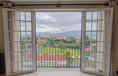 Escazu Apartment | Exclusive Queen's Flat-El Cortijo- Escazu San Jose