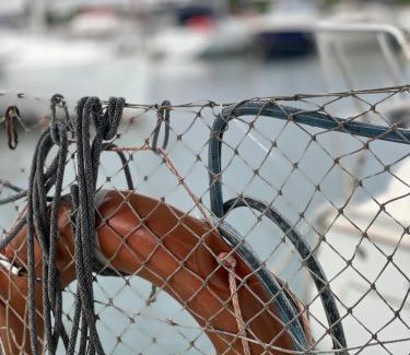 Poblats Maritims Boat Rental | Exclusive Unique Experience on a Sailboat All Year Round TNINA