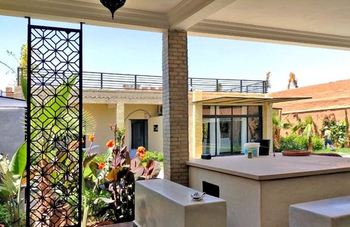 Tamazouzte Villa | Exclusive Villa ALAKASA with Swimming Pool and Hammam