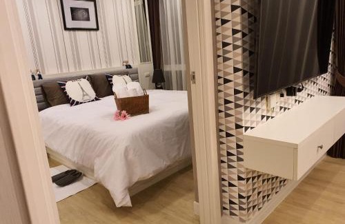 Saen Suk Apartment | Execlusive Seaview 1 bedroom suite with toproof pool at The Patio Bangsaen