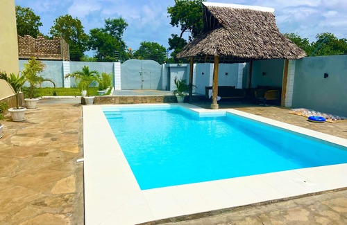 Mtwapa Villa | Executive 3bdrm villa with private pool on 2 min from the beach