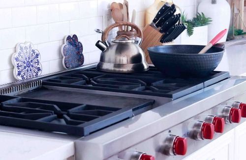 San Martin House | Executive Estate with Private Pool & Pool Spa