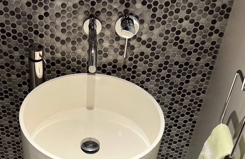 Forest Hill South House | Executive Midtown Home - Work, Relax and Enjoy Toronto!