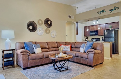 Parkwood Ranch Condo | Executive Style Condo Mountain Views & Heated Pools