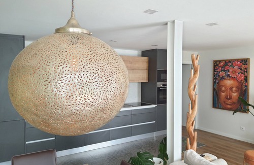 Linda-a-Velha Apartment | Exotic Fusion Double Suite With Garden