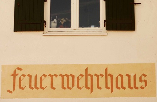 Au am Inn Apartment | Expanded Spacious and modern, fully equipped kitchen and large living area