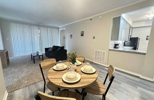 Nassau Bay Apartment | Experience the Best of Houston's |BAY AREA Living!