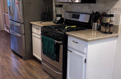 Canyon Gate House | Experience Vegas like a local! Cozy 2-bedroom townhome 25 mins from LV Strip