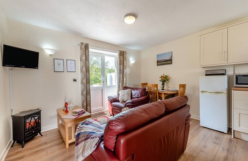 Pentrefelin Cottage | Explore charming market towns in this wonderful area.