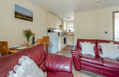 Pentrefelin Cottage | Explore charming market towns in this wonderful area.