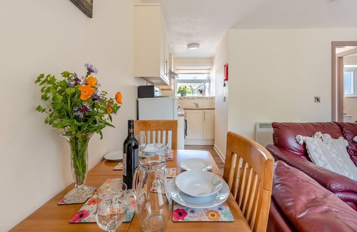 Pentrefelin Cottage | Explore charming market towns in this wonderful area.