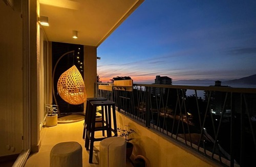 Papudo Apartment | Explore Mid Century Style - Depto Papudo