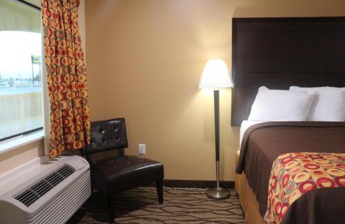 Humble Hotel | Express Inn and Suites
