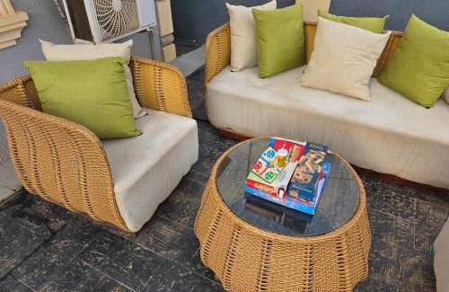 Ojokoro Apartment | Exquisite and Cozy 3-bedroom Apt with hot-tub, WiFi, DSTV, and Inverter Power Backup
