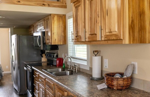 Satin Cabin | Exquisite Cabin, Enchanting Sunrises and Safari