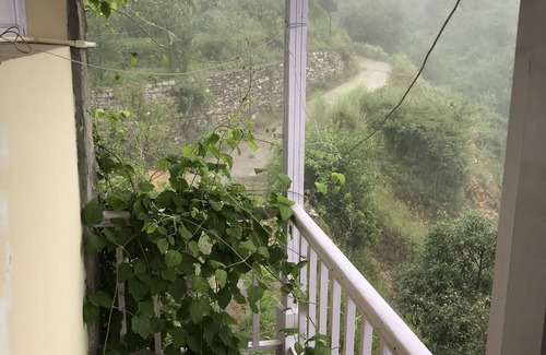 Kaul Ski Chalet | Exquisite Chalet in Hartola, Uttarakhand