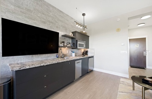 Lake Las Vegas Condo | Exquisite Lakeside Studio Condo - Newly Remodeled & Luxurious!