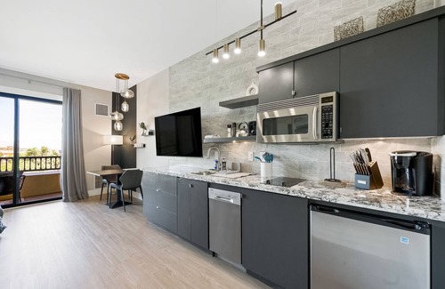 Lake Las Vegas Condo | Exquisite Lakeside Studio Condo - Newly Remodeled & Luxurious!