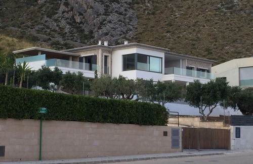 Puerto de Pollensa Villa | Exquisite, luxury villa with breathtaking panoramic coastal and mountain views