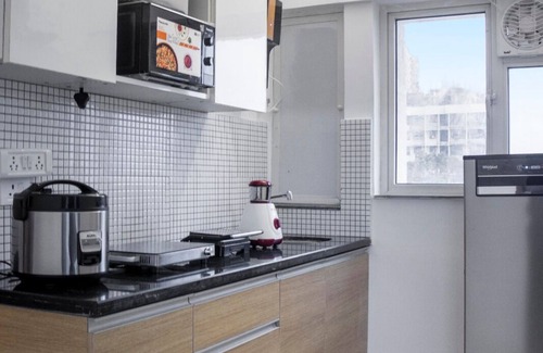 Malad East Apartment | Exquisite Place for Families - 2 BHK upto 5 guest