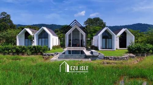 Kampung Lubok Setol Cabin | Ezu Isle Langkawi Pool Villa