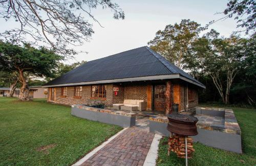 Hluhluwe Cabin | Ezulwini Game Lodge