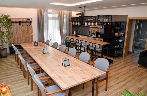 Hajduszoboszlo Villa | Földi Paradicsom Villa - Hajdúszoboszló: Exclusive Comfort in a Natural Paradise