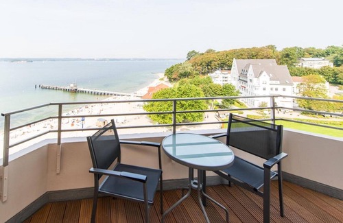 Gluecksburg Apartment | Förde-Lodge - 6th floor, water view, balcony, elevator, washing machine, shower, TV