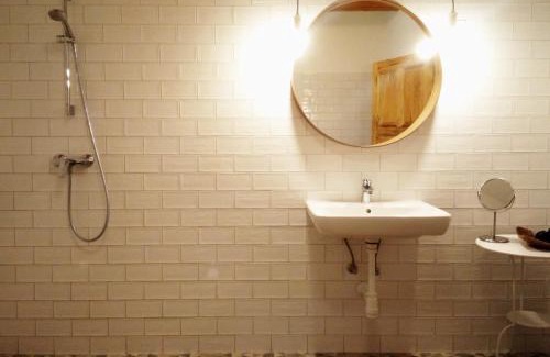 Erdobenye Apartment | Füveskert