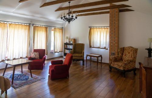 Pecsely Apartment | Főnix Ház