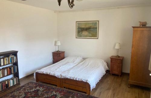 Pecsely Apartment | Főnix Ház