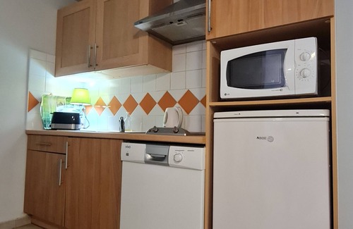 Serra-di-Ferro Apartment | F2 air conditioning, Wi-Fi, washing machine, sea view. Residence: swimming pool