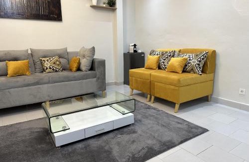 Point E Apartment | F2 Appart Les Ambassades Point E, Dakar