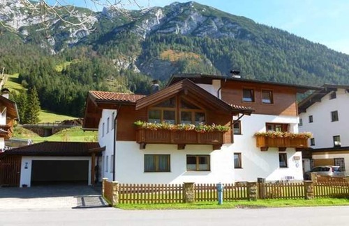 Achenkirch Apartment | F2 - House Rainer