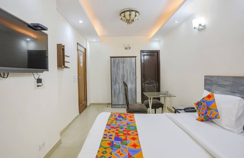 East of Kailash Hotel | Fabexpress Jpm Harshdeep