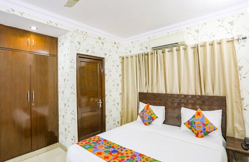 East of Kailash Hotel | Fabexpress Jpm Harshdeep