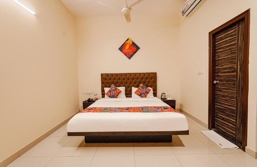 HBR Layout Hotel | FabHotel Leela Park
