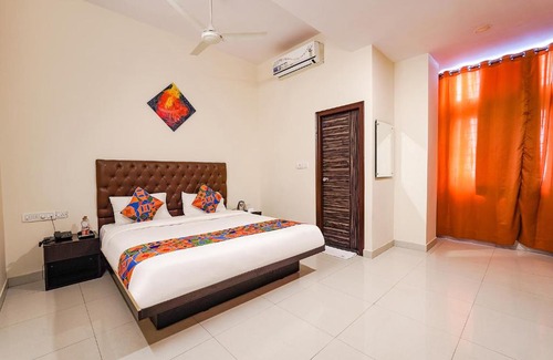 HBR Layout Hotel | FabHotel Leela Park