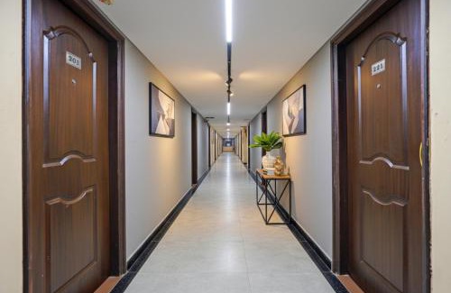 Koyambedu Hotel | FabHotel The Royal Plaza - Koyambedu