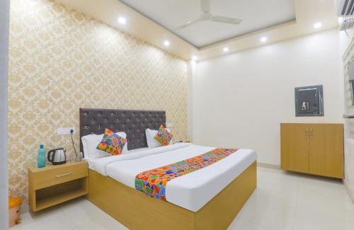 Sarnath Hotel | FabHotel US Inn