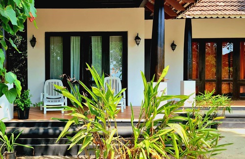 Mararikulam Cottage | Fabulous 2 Bedroom Hall cottage on Marari Beach!
