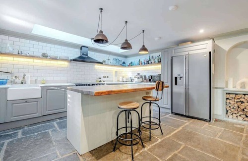 Larkhall House | Fabulous Oasis for unique experience in Clapham