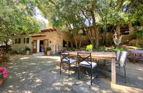 Valldemossa Villa | Fabulous Rustic Villa Set On Mountain With Unique Views