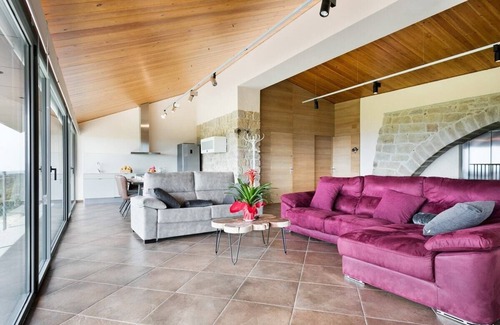 Tora Villa | Fabulous Villa for 28 with Heated Pool.