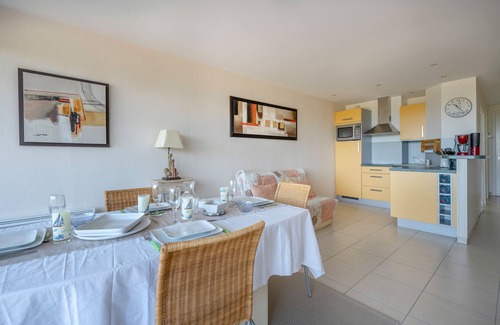 Saint-Brevin-les-Pins Apartment | Facing the sea, apartment for 4 in Saint Brévin