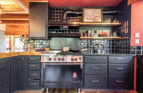 Idyllwild Cabin | Faerie House Idyllwild ~ Luxury Art Cabin with SPA ~ Sauna ~ Views