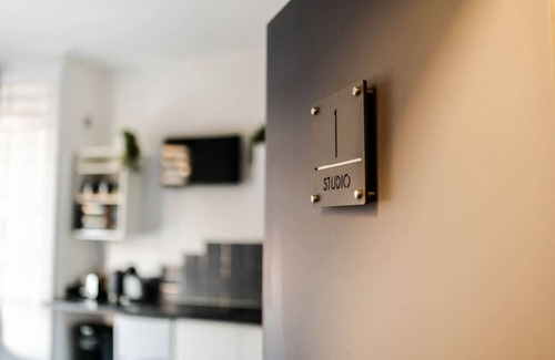 Hillrise Apartment | Fairbridge 1.