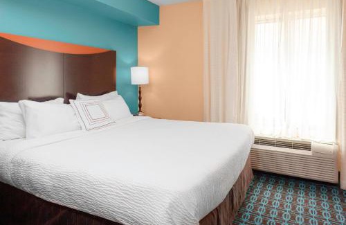 Seymour Hotel | Fairfield Inn and Suites by Marriott Seymour